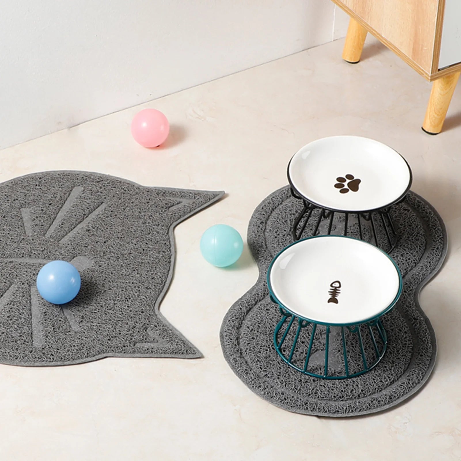 Ceramic Raised Pet Bowl